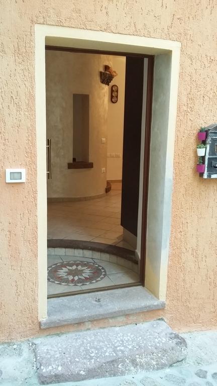 A Casa Da Valentina Apartment Кастелсардо Екстериор снимка